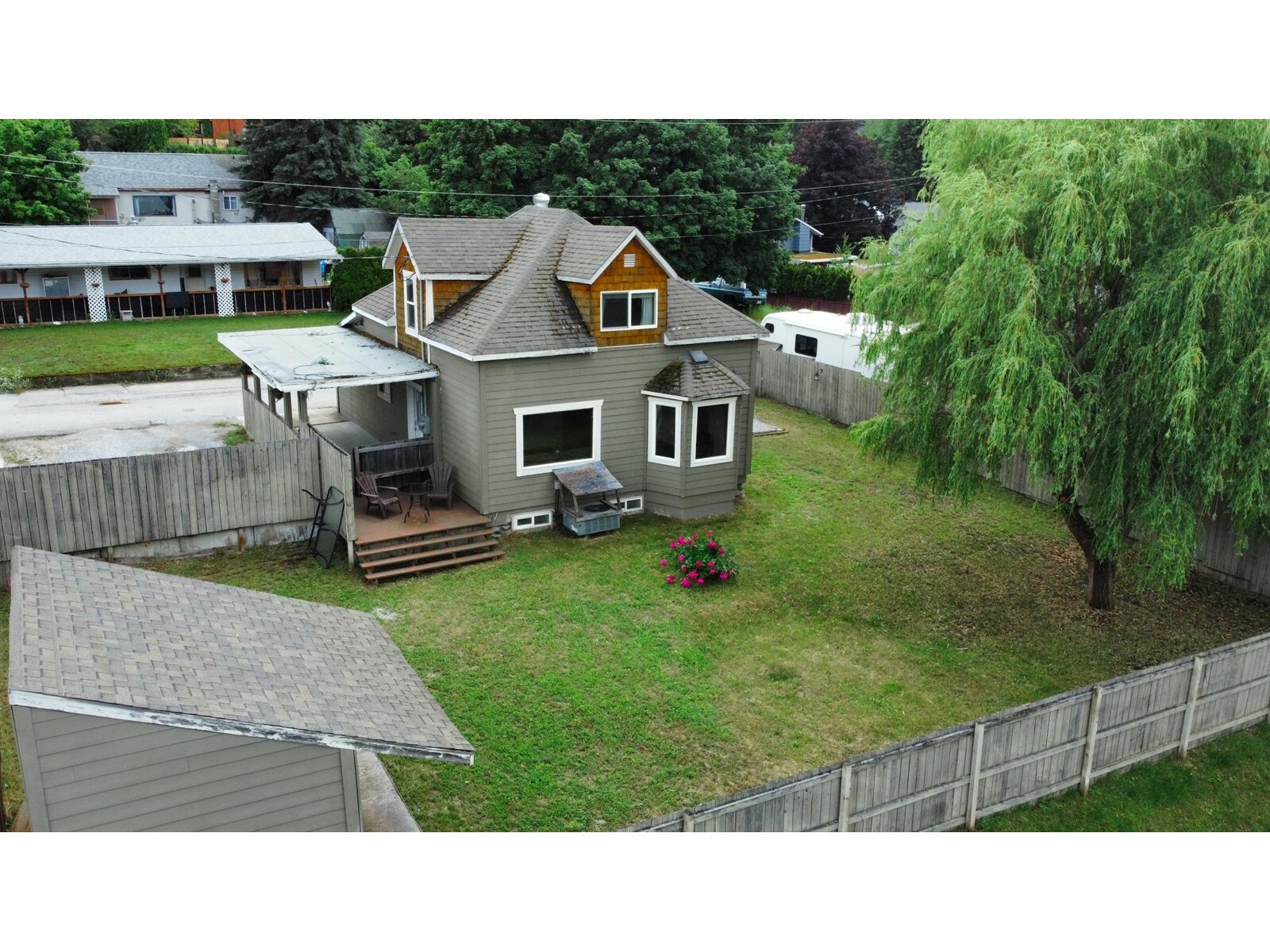 Property Photo:  1887 Kootenay Lane  BC V0G 1L0 