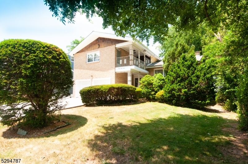 Property Photo:  147 Lincoln Ave  NJ 07208 