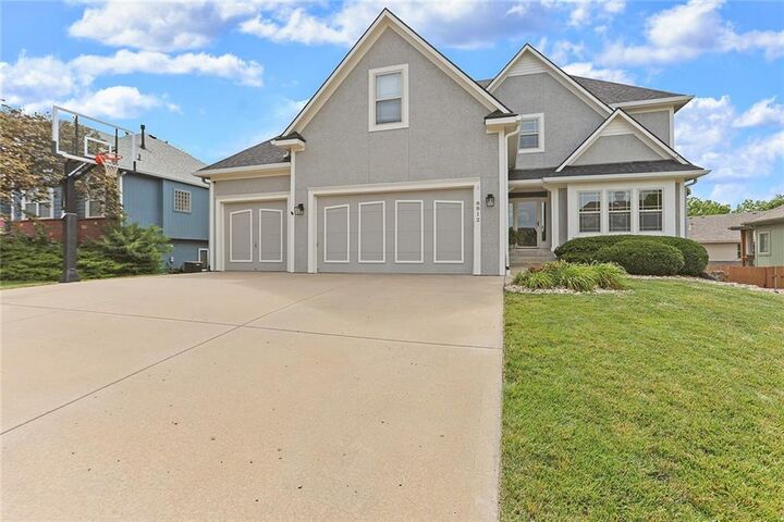 5 bed Kansas City home for sale 8812 N Saint Clair Avenue, Kansas City