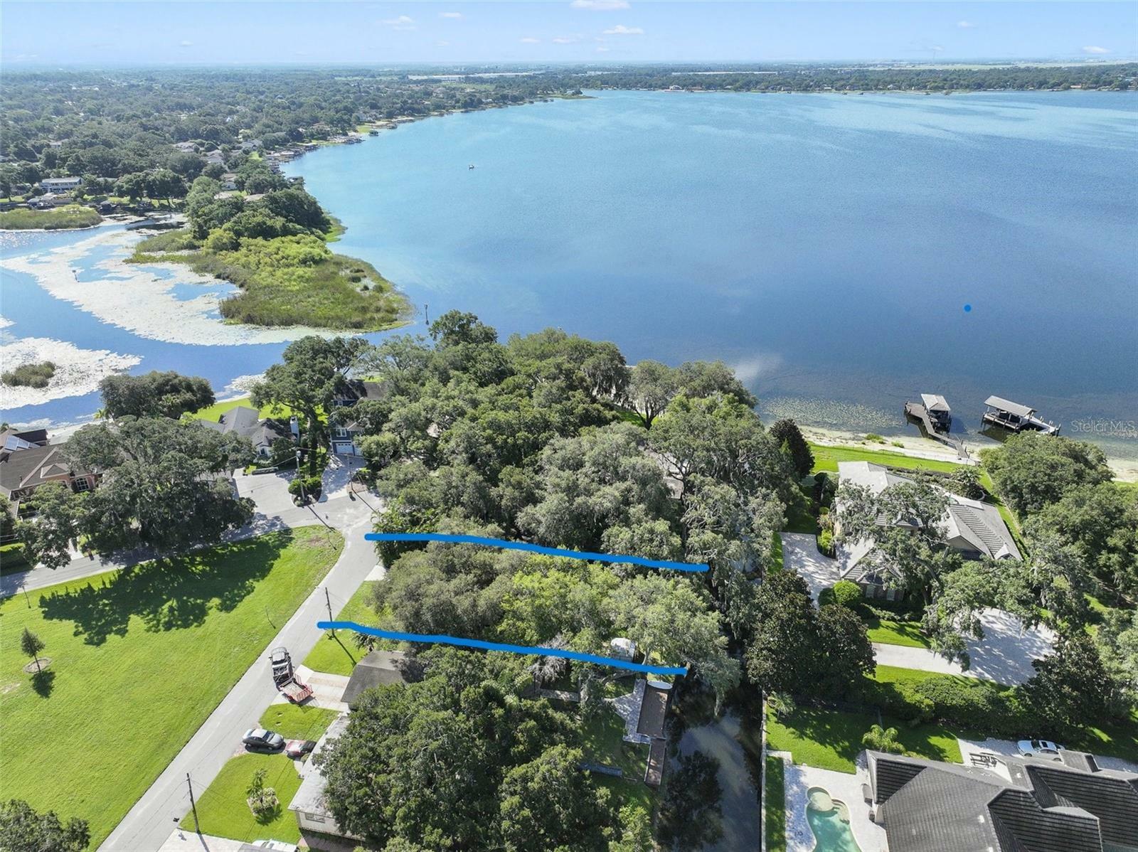 Property Photo:  5464 Parkway Drive  FL 32809 