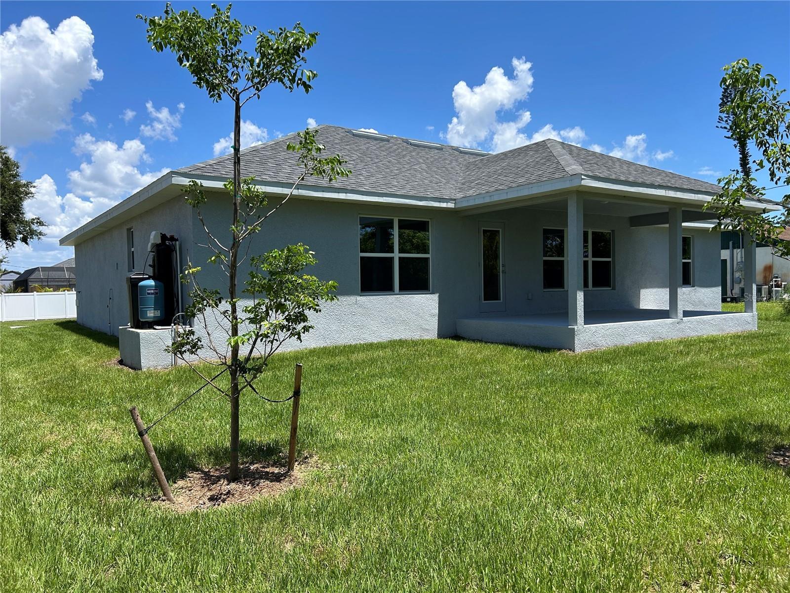 Property Photo: 4860 Florida Road FL 34293