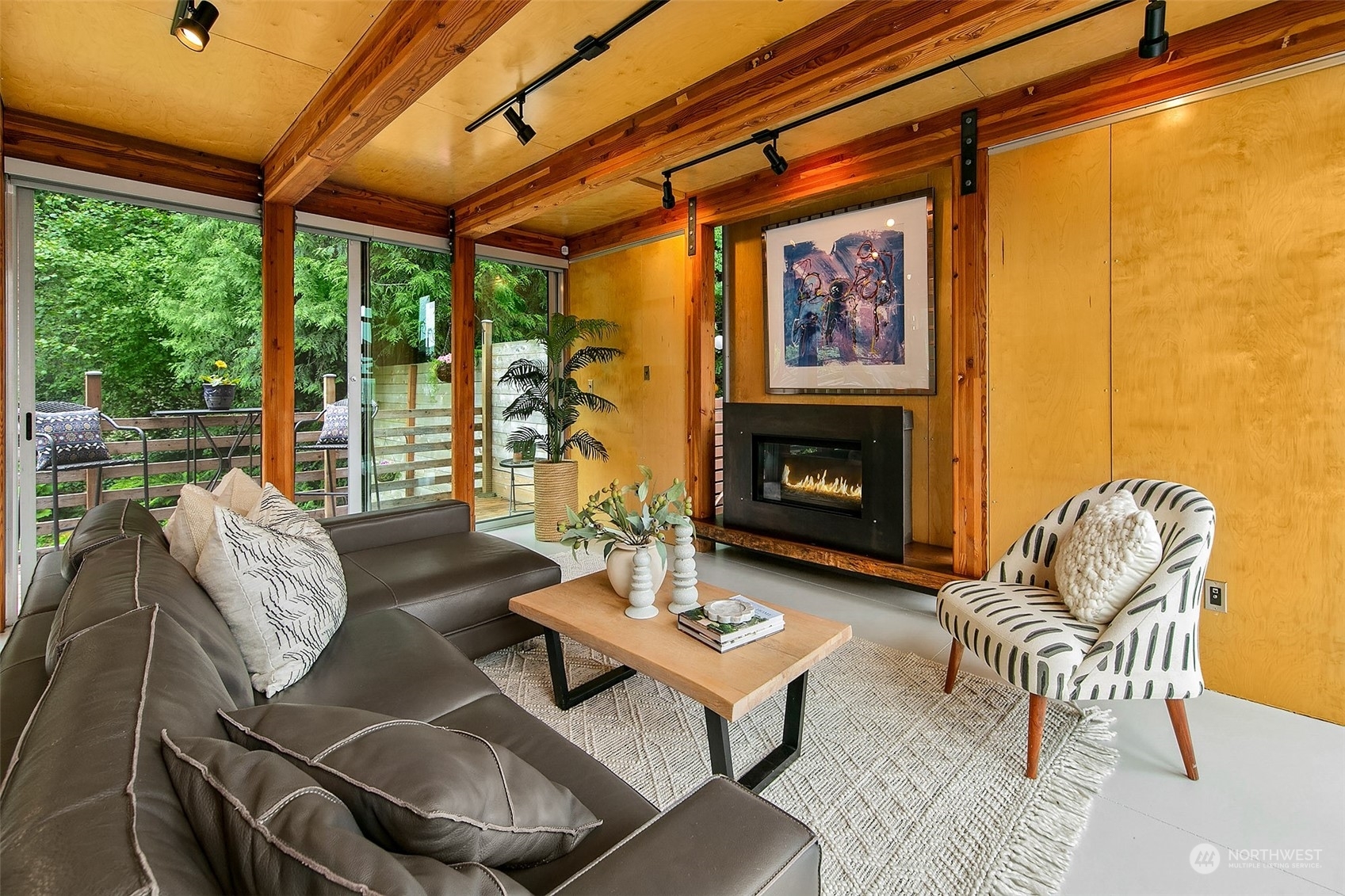 Property Photo:  1310 Lakeview Boulevard E  WA 98102 