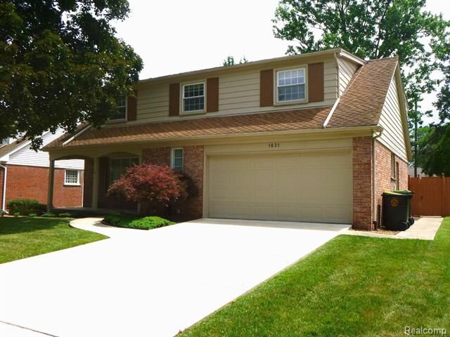 Property Photo:  1631 Evergreen Street  MI 48183 