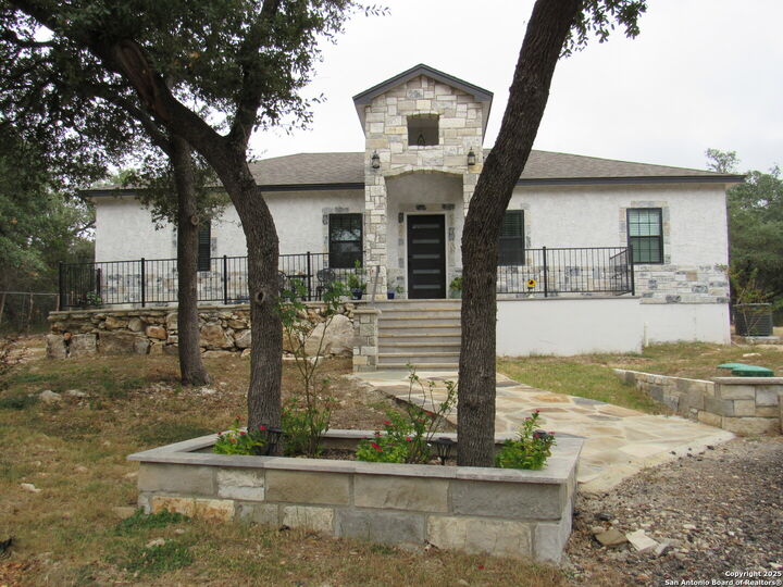 Property Photo: 28326 Bonn Mountain TX 78260