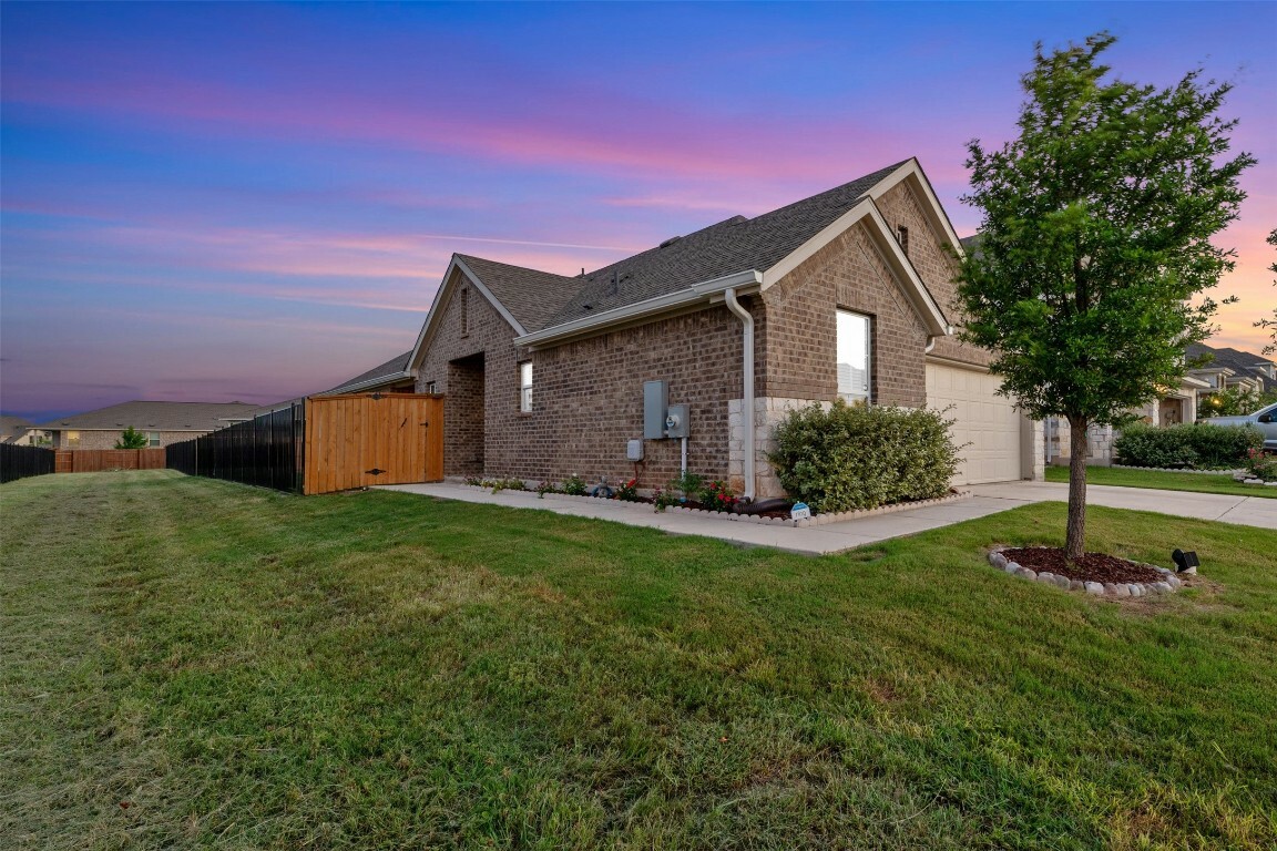 Property Photo:  619 Windbrook Drive  TX 78628 