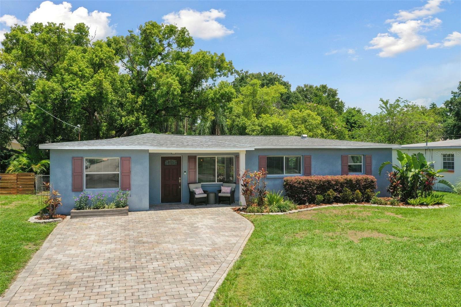 Property Photo:  4003 W Fair Oaks Avenue  FL 33611 