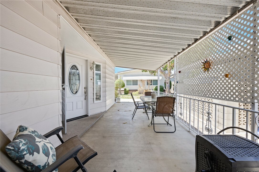 Property Photo:  2311 Lake Terrace  CA 90631 