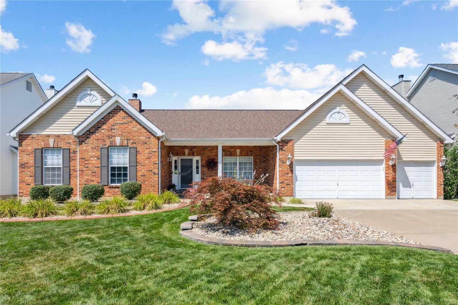 Property Photo:  730 Hawk Run Drive  MO 63368 