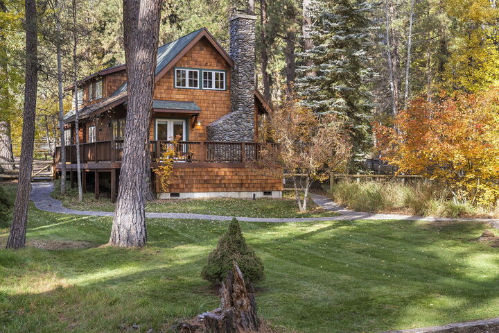 25601 SW Suttle-Sherman Road  Camp Sherman OR 97730 photo