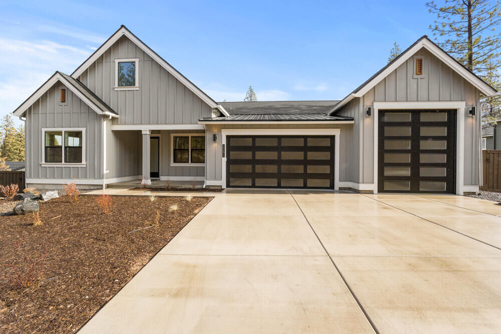 Property Photo: 2251 NW Brickyard Street OR 97703