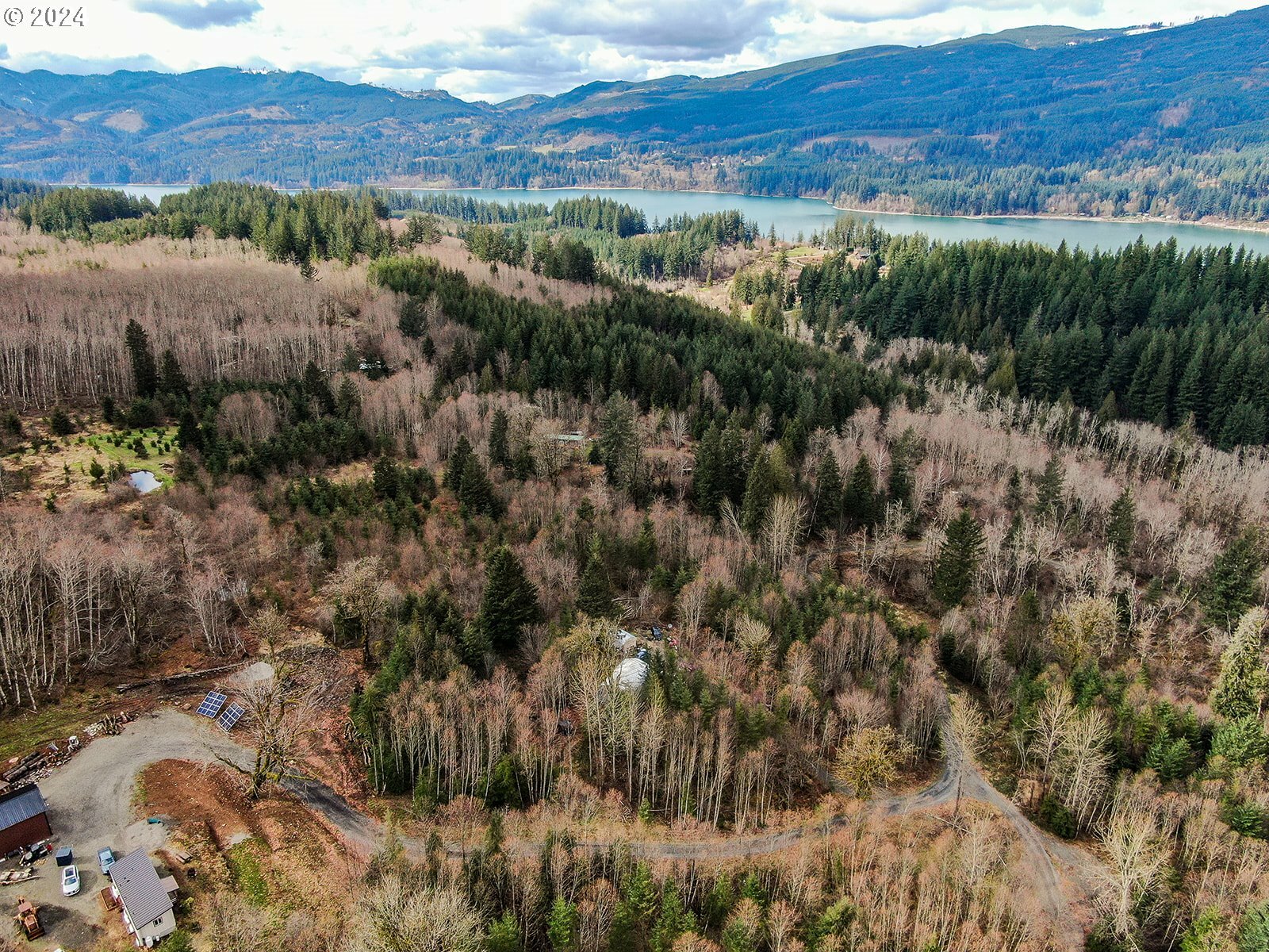 Property Photo:  20019 NE Buncombe Hollow Rd  WA 98674 