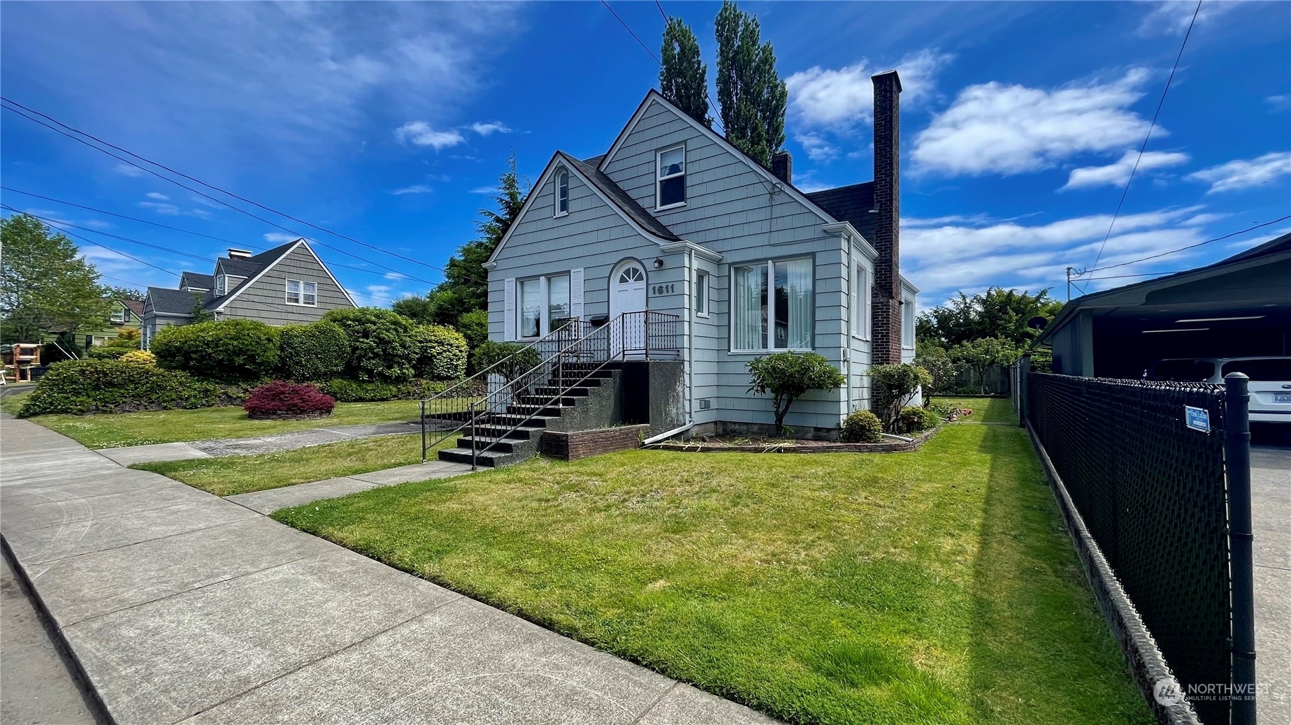 Property Photo:  1611 W 7th Street  WA 98520 