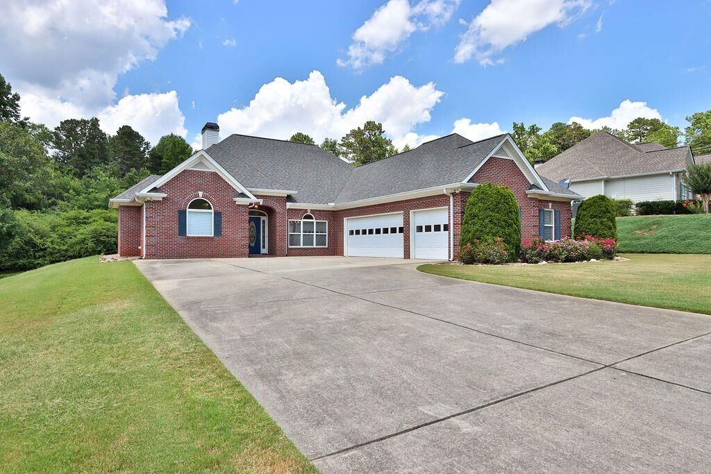 Property Photo: 4414 N Gate Drive GA 30506