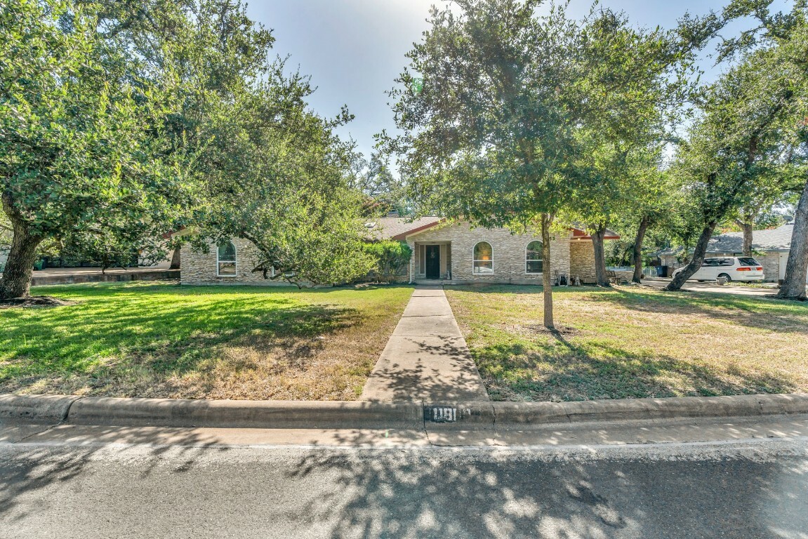 Property Photo:  11809 Brookwood Road  TX 78750 