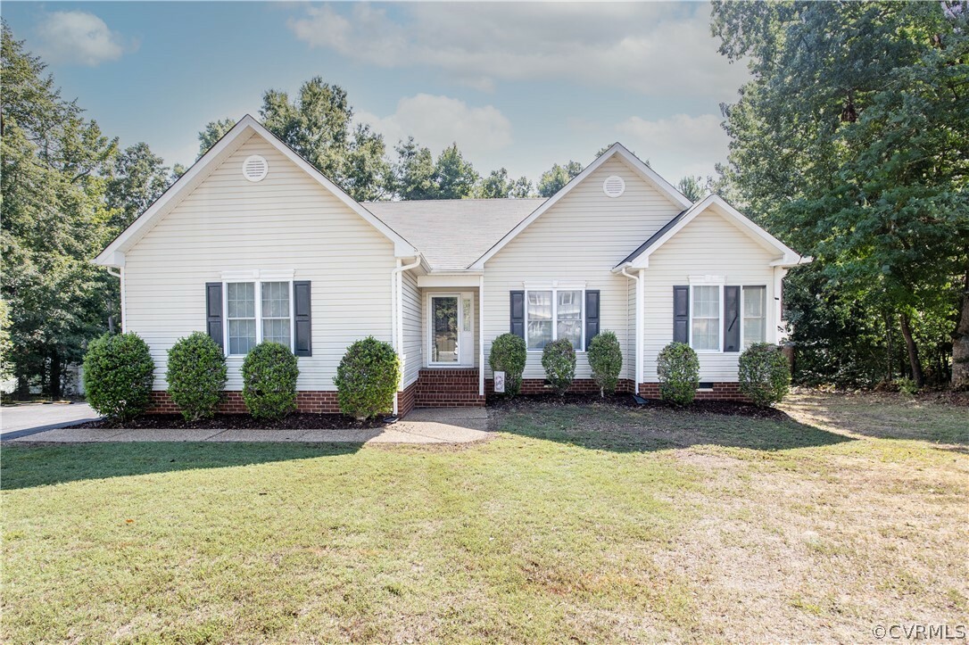 Property Photo:  21001 Hampton Avenue  VA 23803 