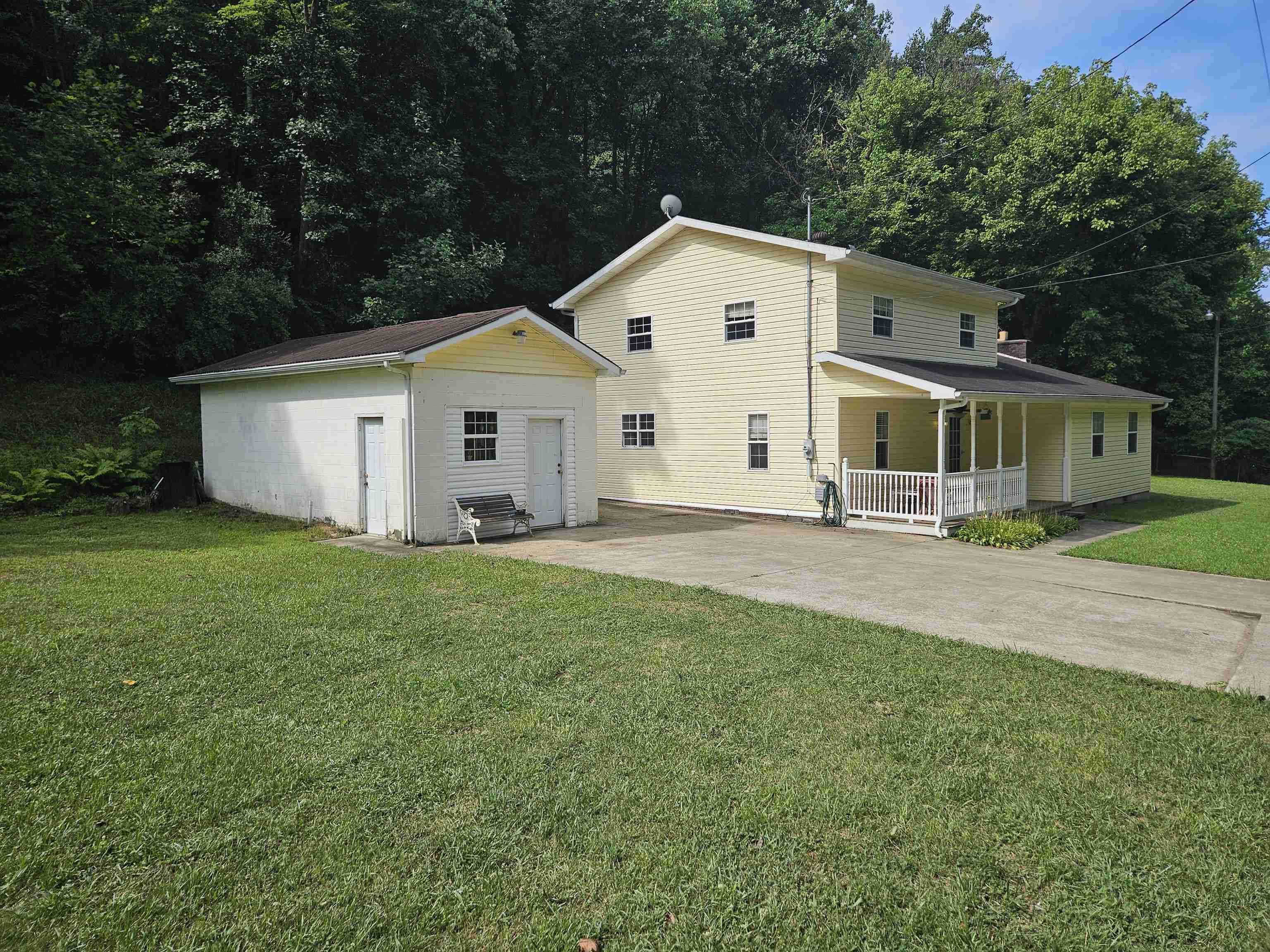 Property Photo:  2797 Toms Creek Road  WV 25504 