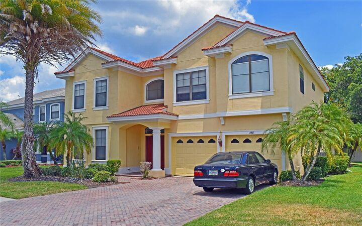 Property Photo:  12843 Darby Ridge Drive  FL 33624 