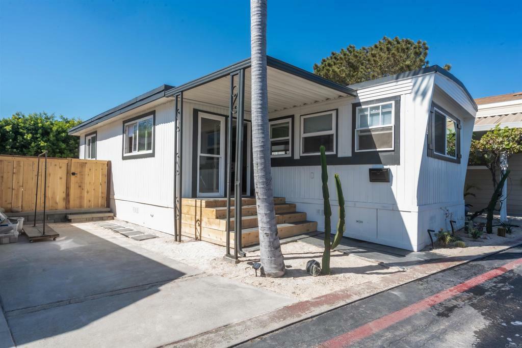 Property Photo:  699 N Vulcan Avenue 6  CA 92024 