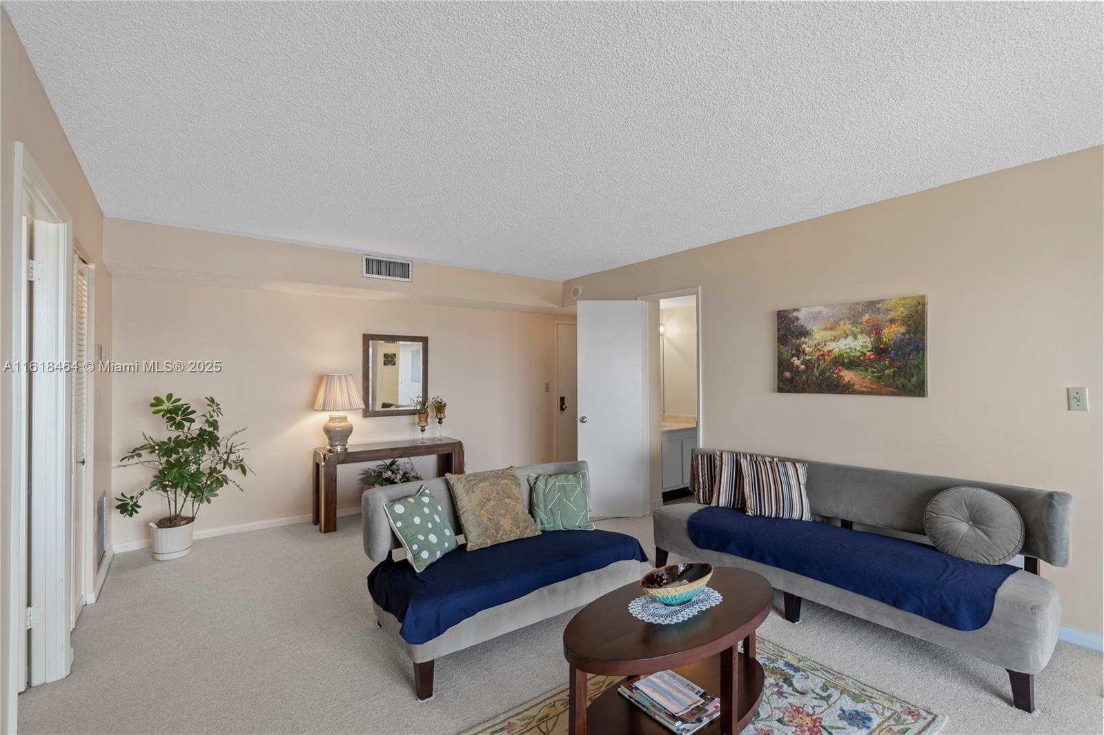 Property Photo: 18181 NE 31st Ct 2202 FL 33160