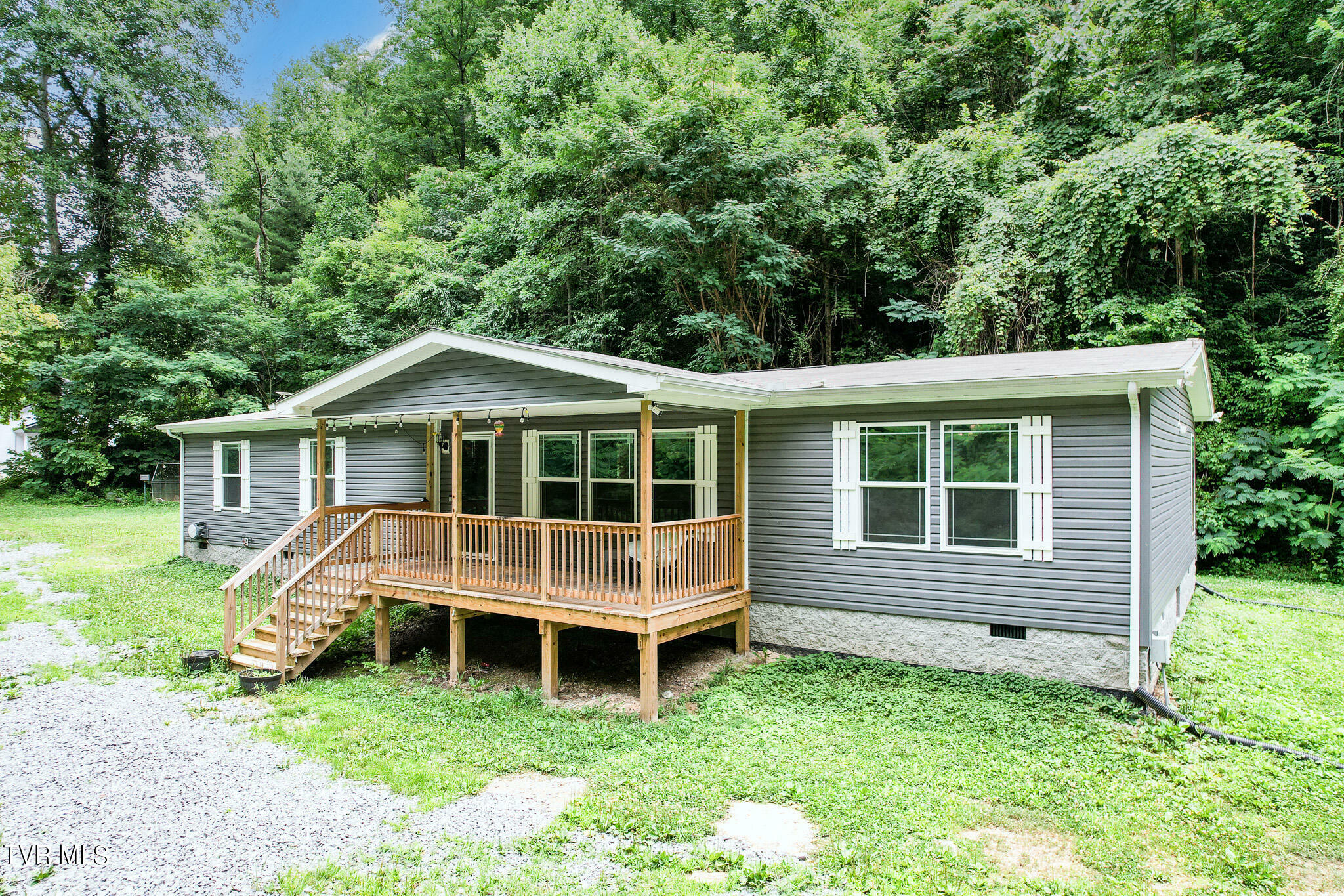 Property Photo:  540 King Branch Road  TN 37876 