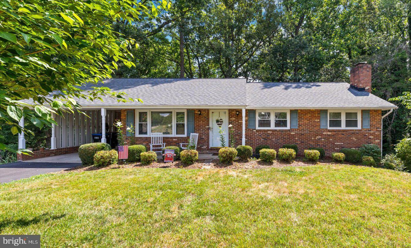 Property Photo:  313 Cannon Circle  VA 22401 