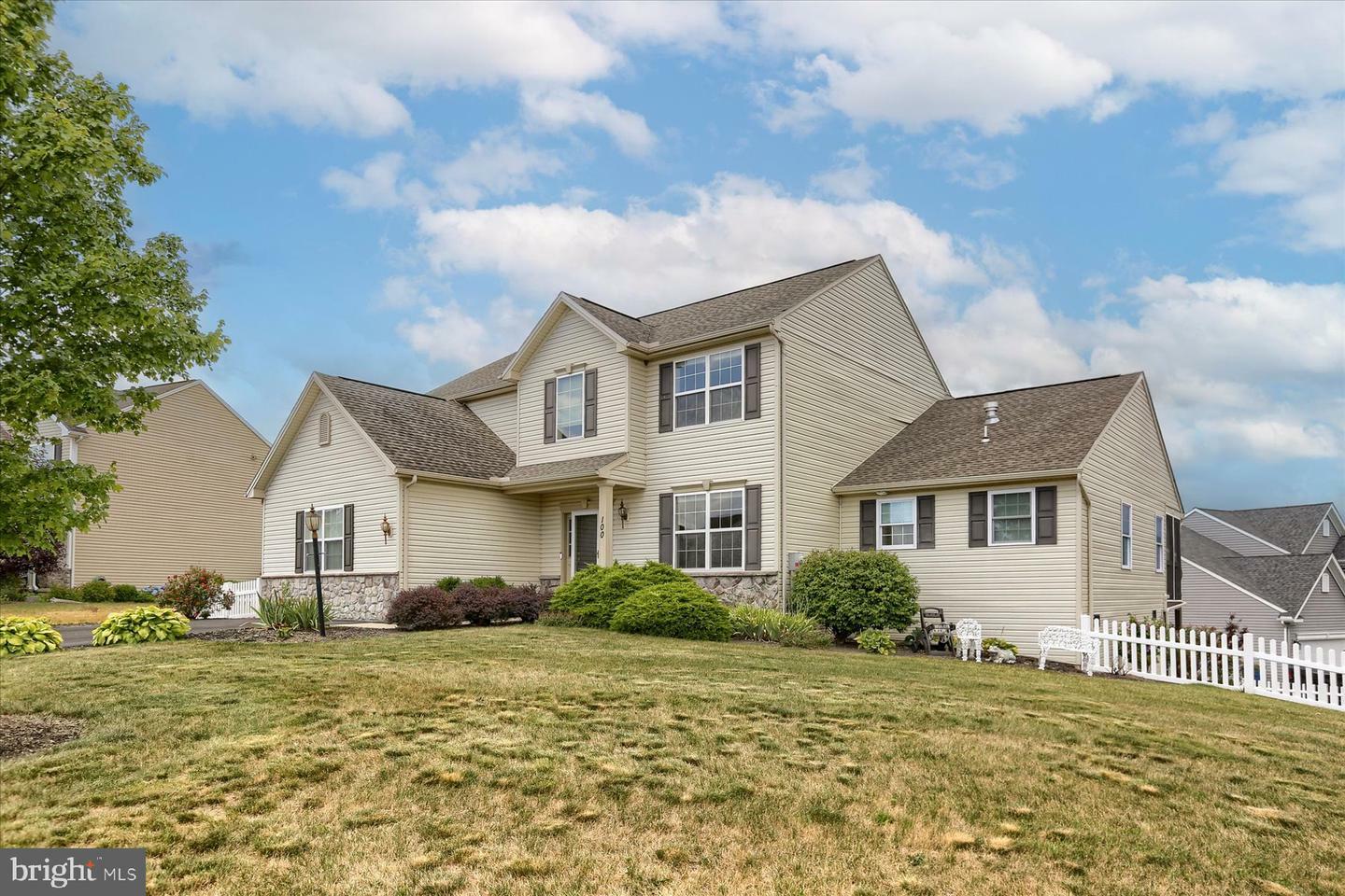 Property Photo:  100 White Deer Way  PA 17013 