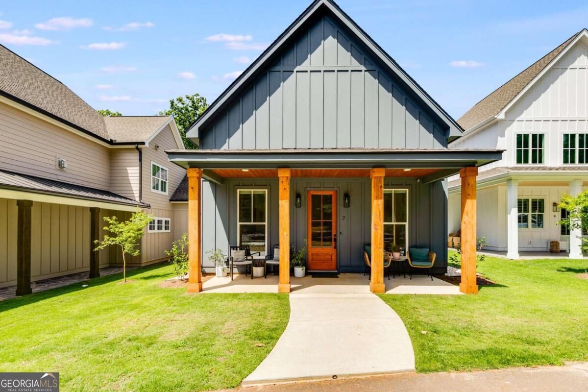 Property Photo:  805 Hays Mill Road  GA 30117 