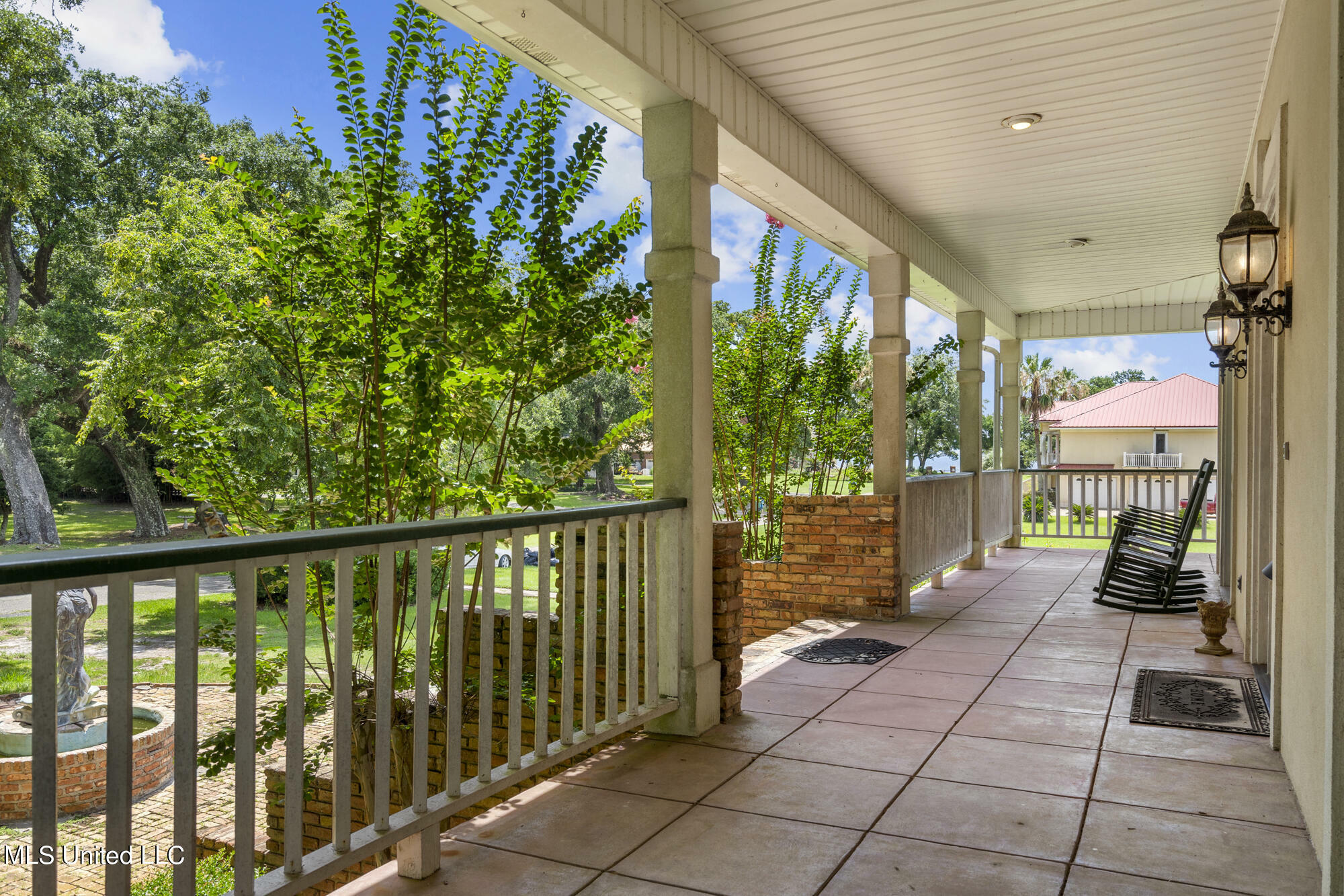 Property Photo:  1401 Ladnier Road  MS 39553 