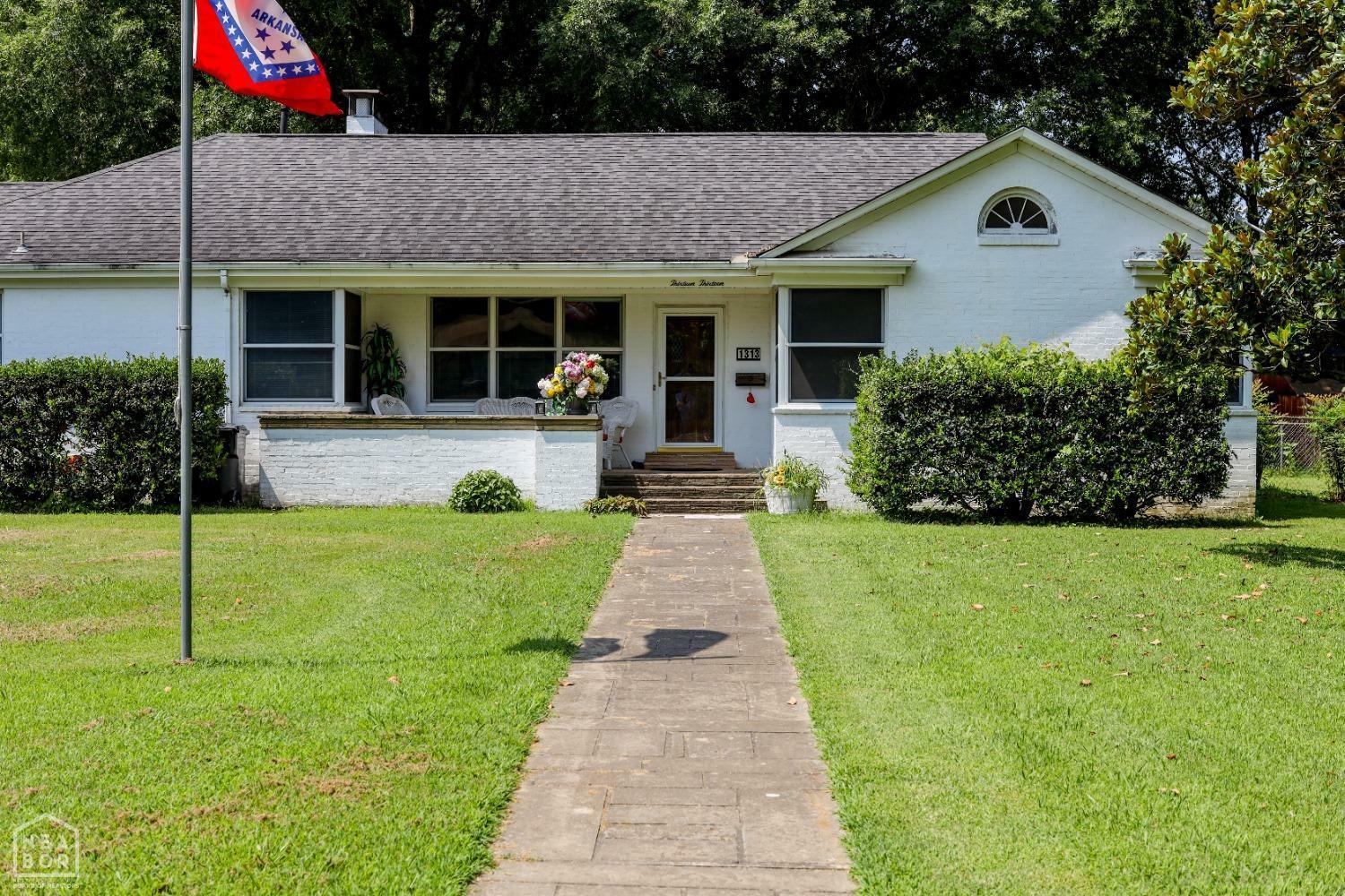 Property Photo:  1313 Nettleton Circle  AR 72401 