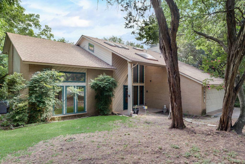 Property Photo:  1817 Mansfield Road  TX 75104 