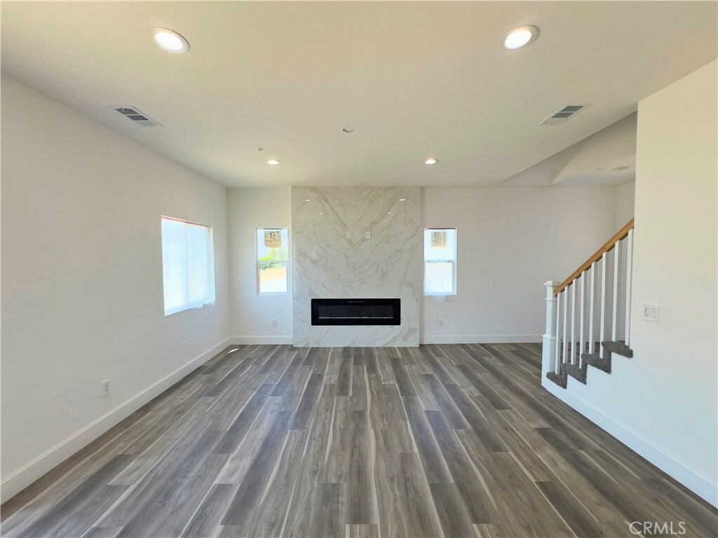 Property Photo:  760 Parkway  CA 92530 