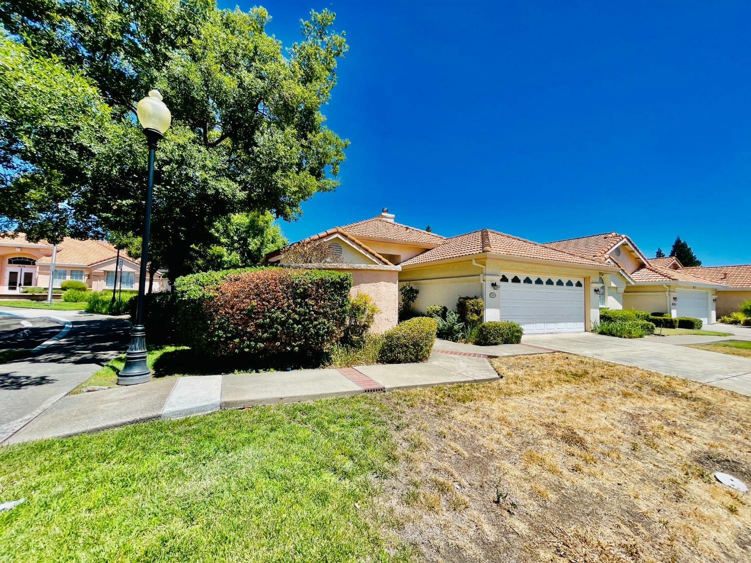 Property Photo:  8168 Arroyo Vista Drive  CA 95823 