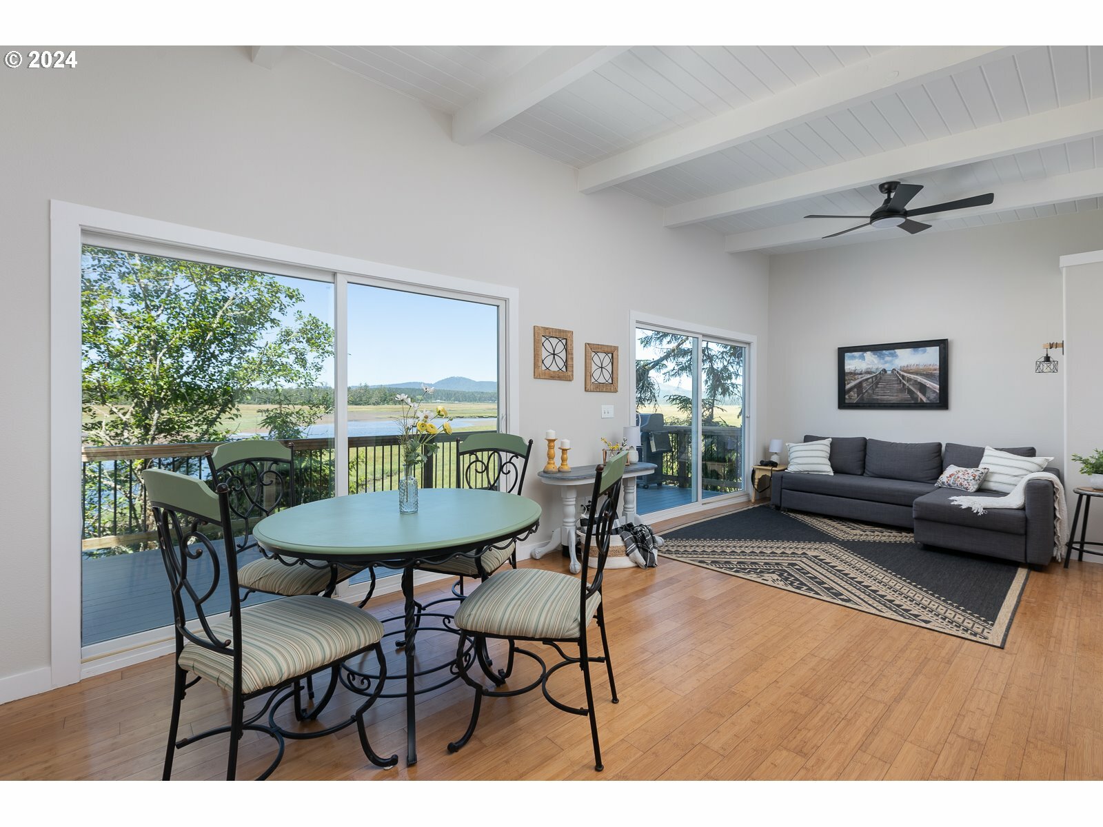Property Photo: 25120 Sandlake Rd OR 97112