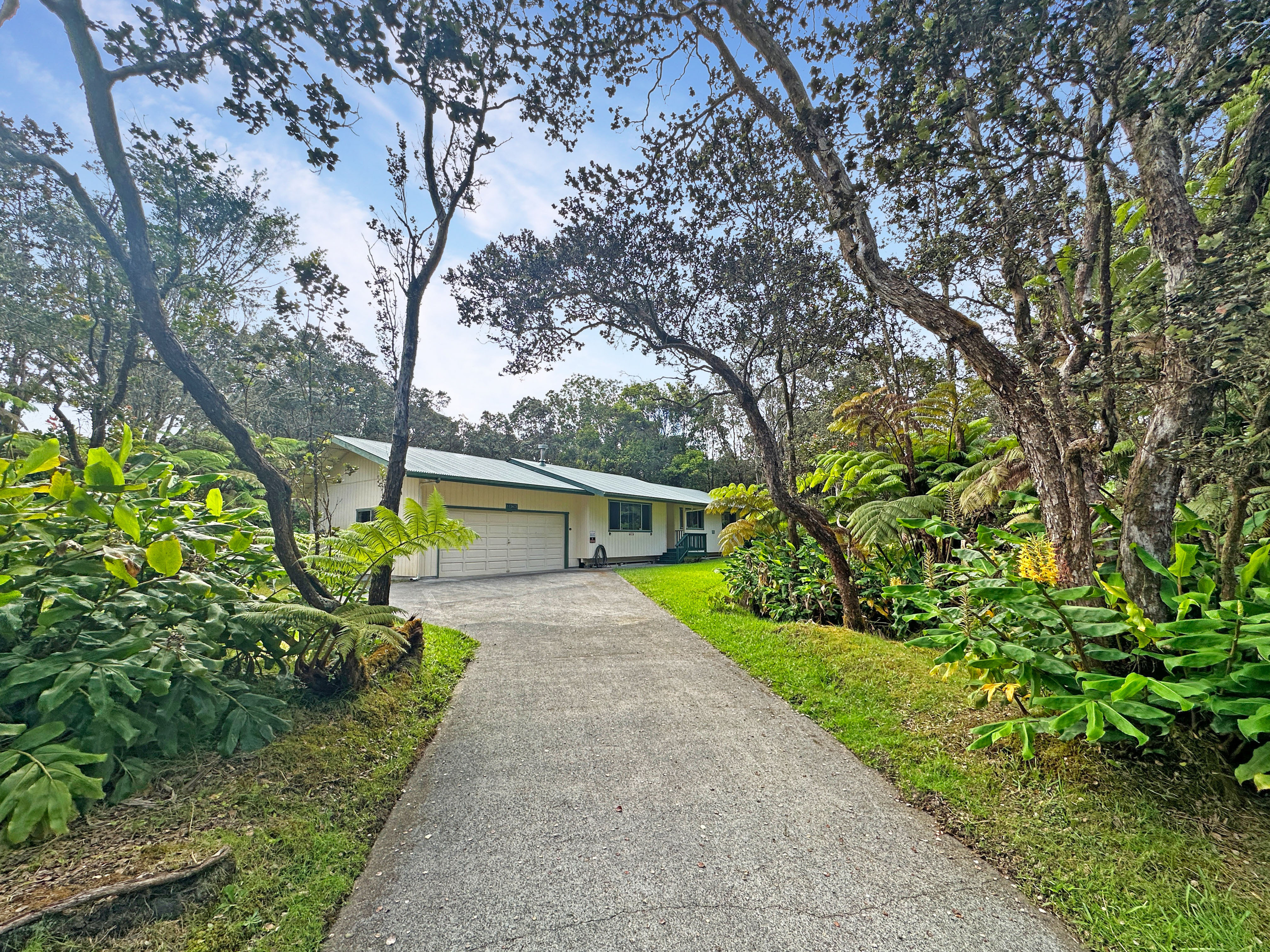 Property Photo: 11-3872 4th St HI 96785