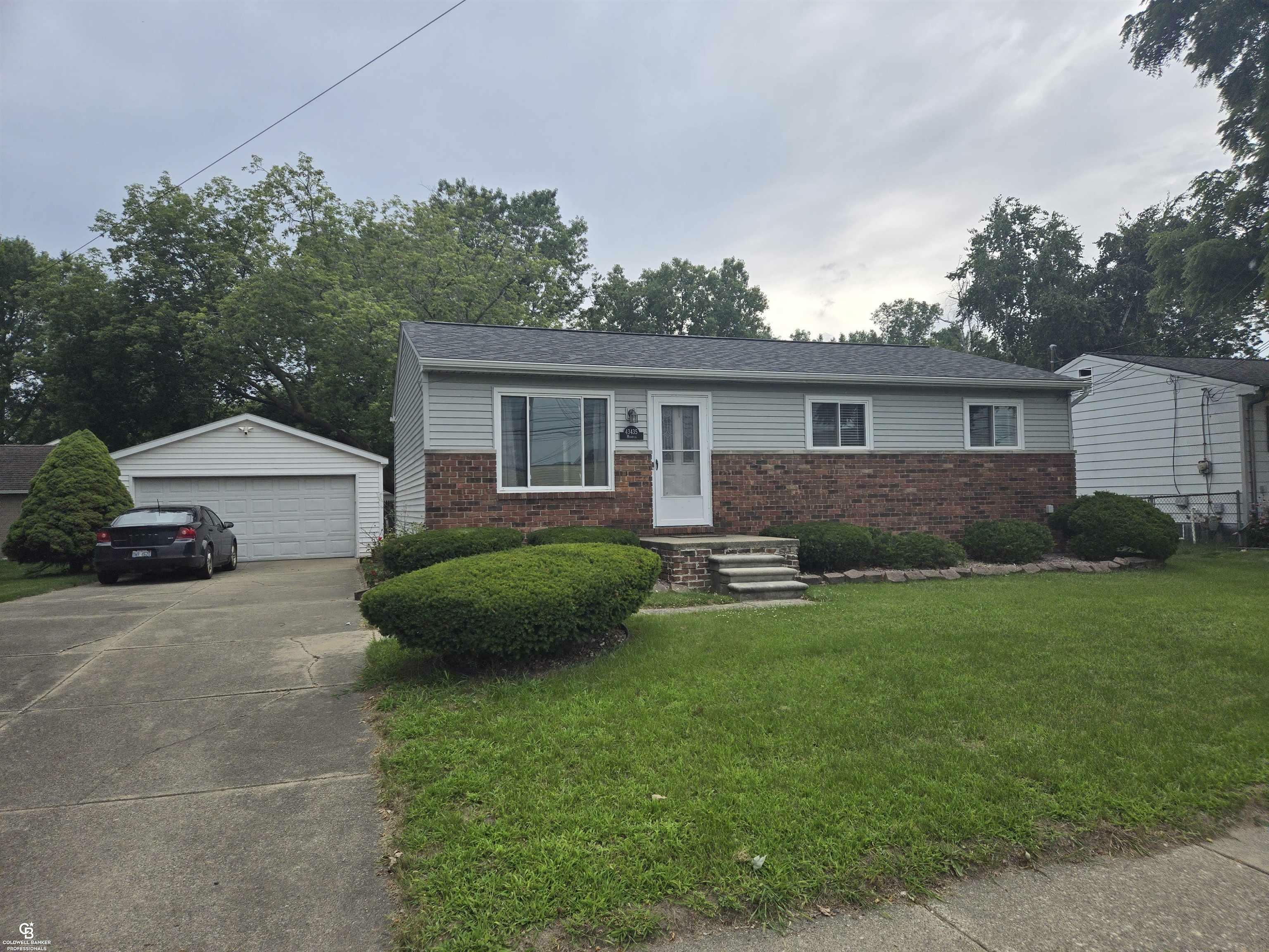 Property Photo:  43435 Merrill Road  MI 48314 