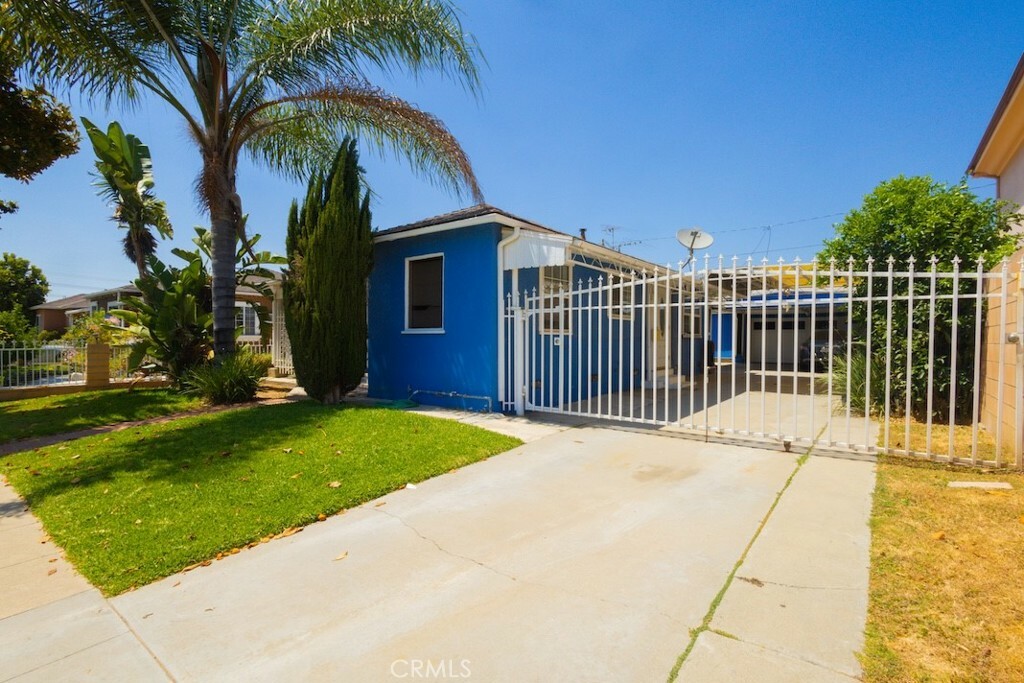 Property Photo:  6451 Southside Drive  CA 90022 