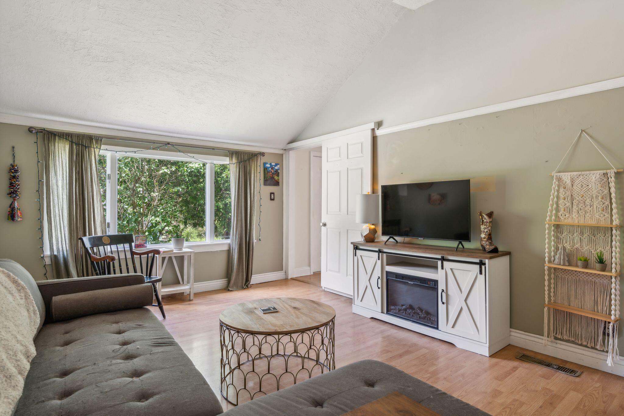 Property Photo: 13 Johnson Street ME 04240