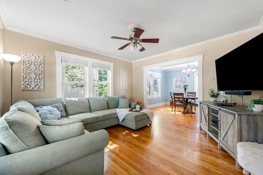 Property Photo:  714 Blossom St  MA 01420 