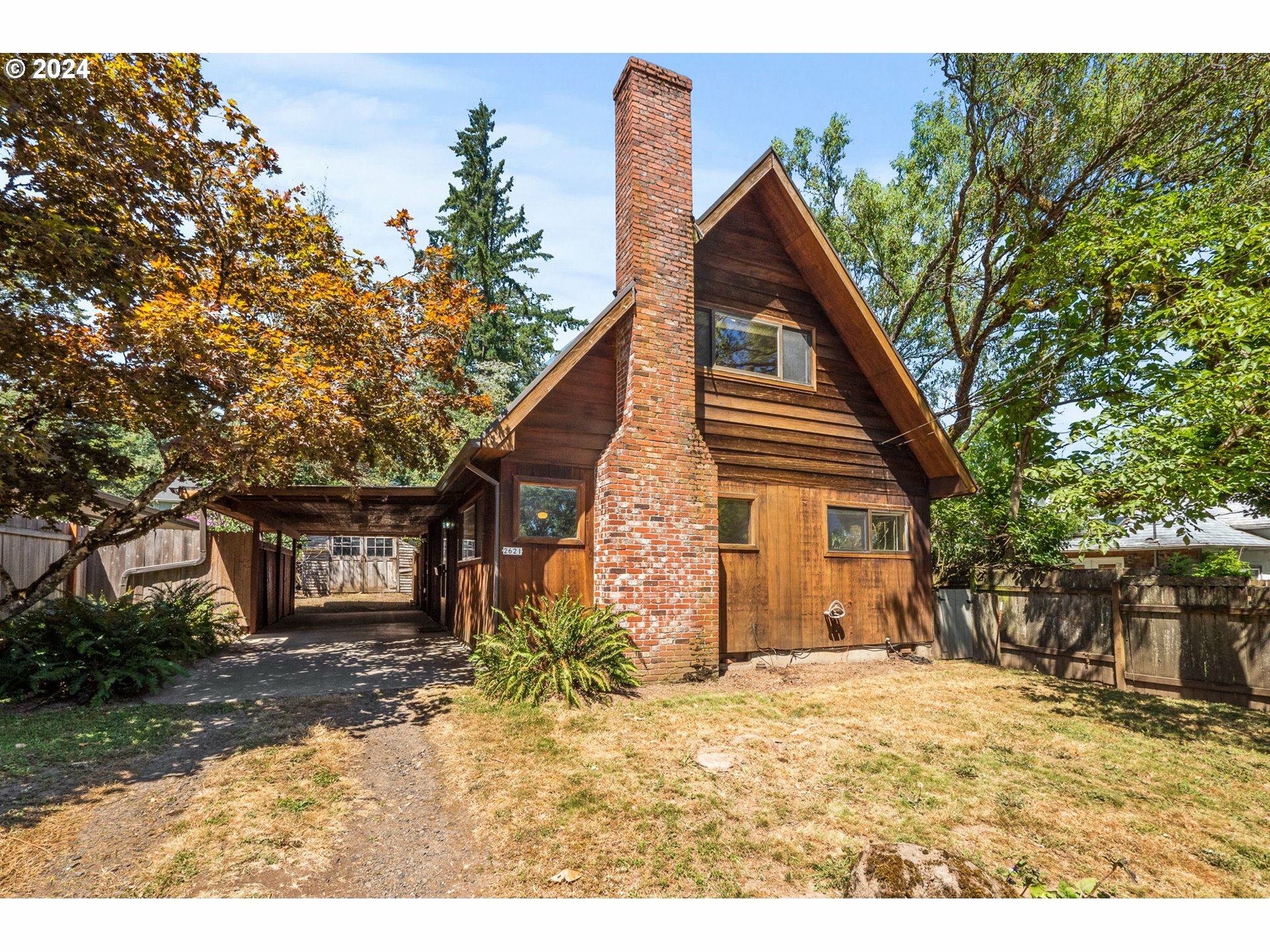 Property Photo: 2621 SW Miles St OR 97219
