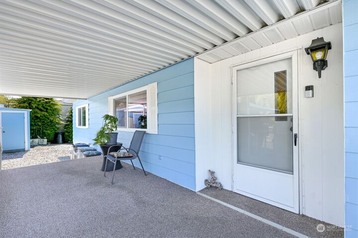 Property Photo:  1200 Lincoln Street 274  WA 98229 