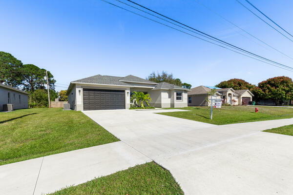 Property Photo:  1317 SW Paar Drive  FL 34953 