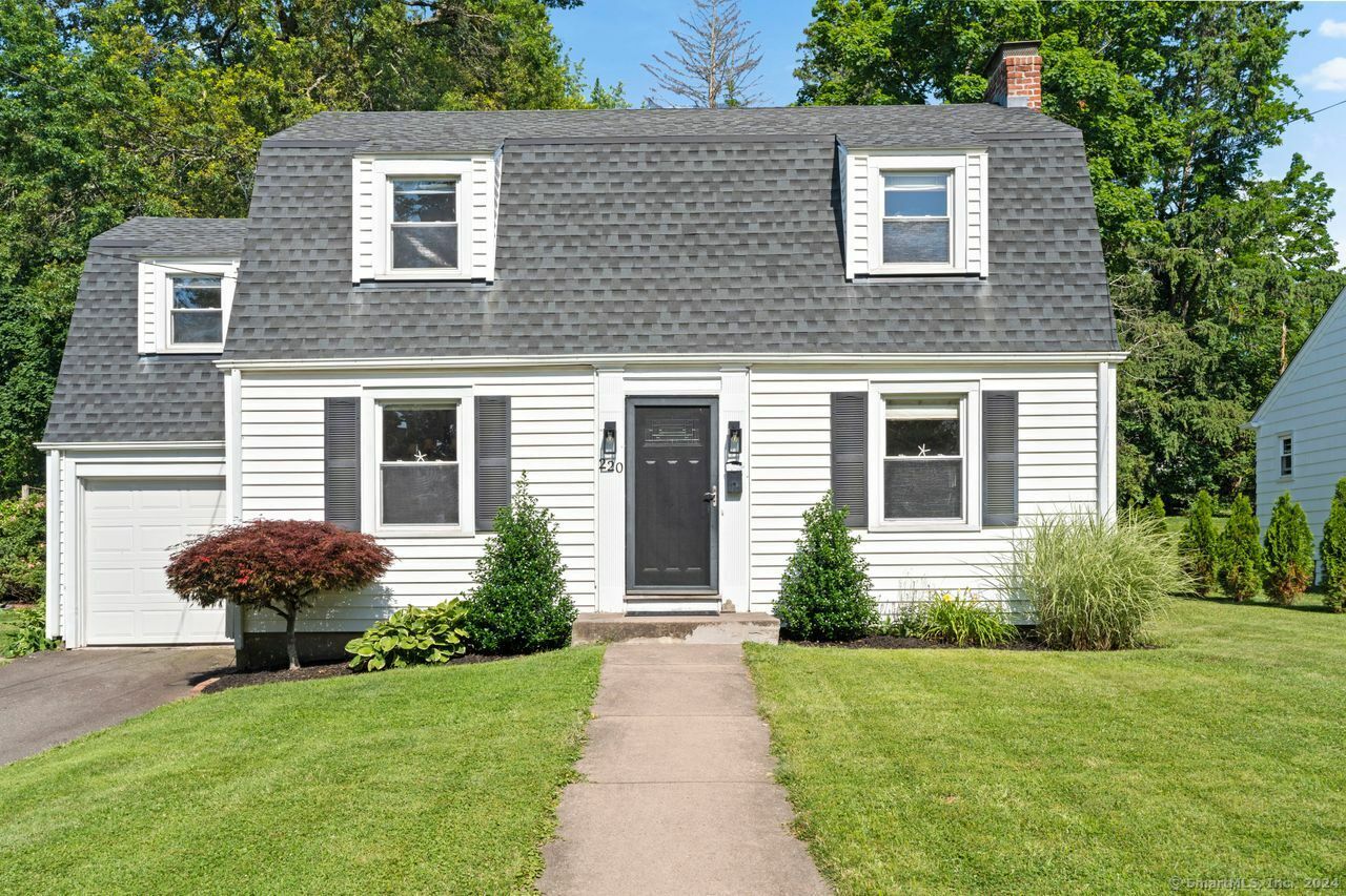 Property Photo:  220 Auburn Road  CT 06119 