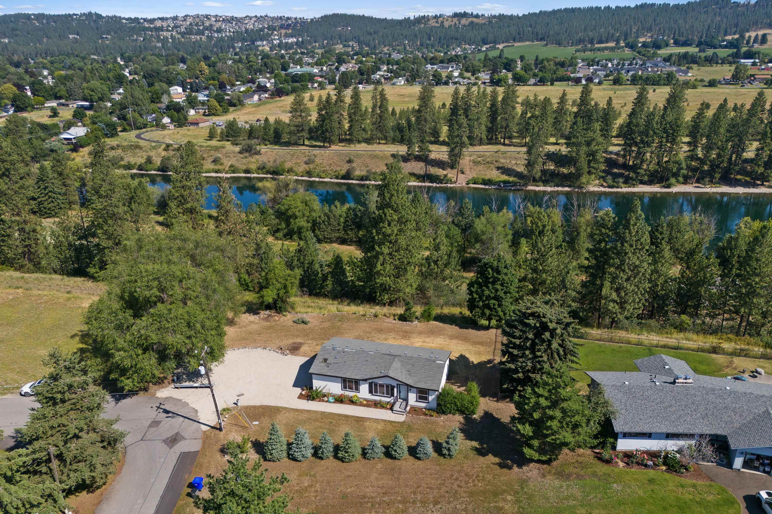 Property Photo:  3330 N Fowler Rd  WA 99206 