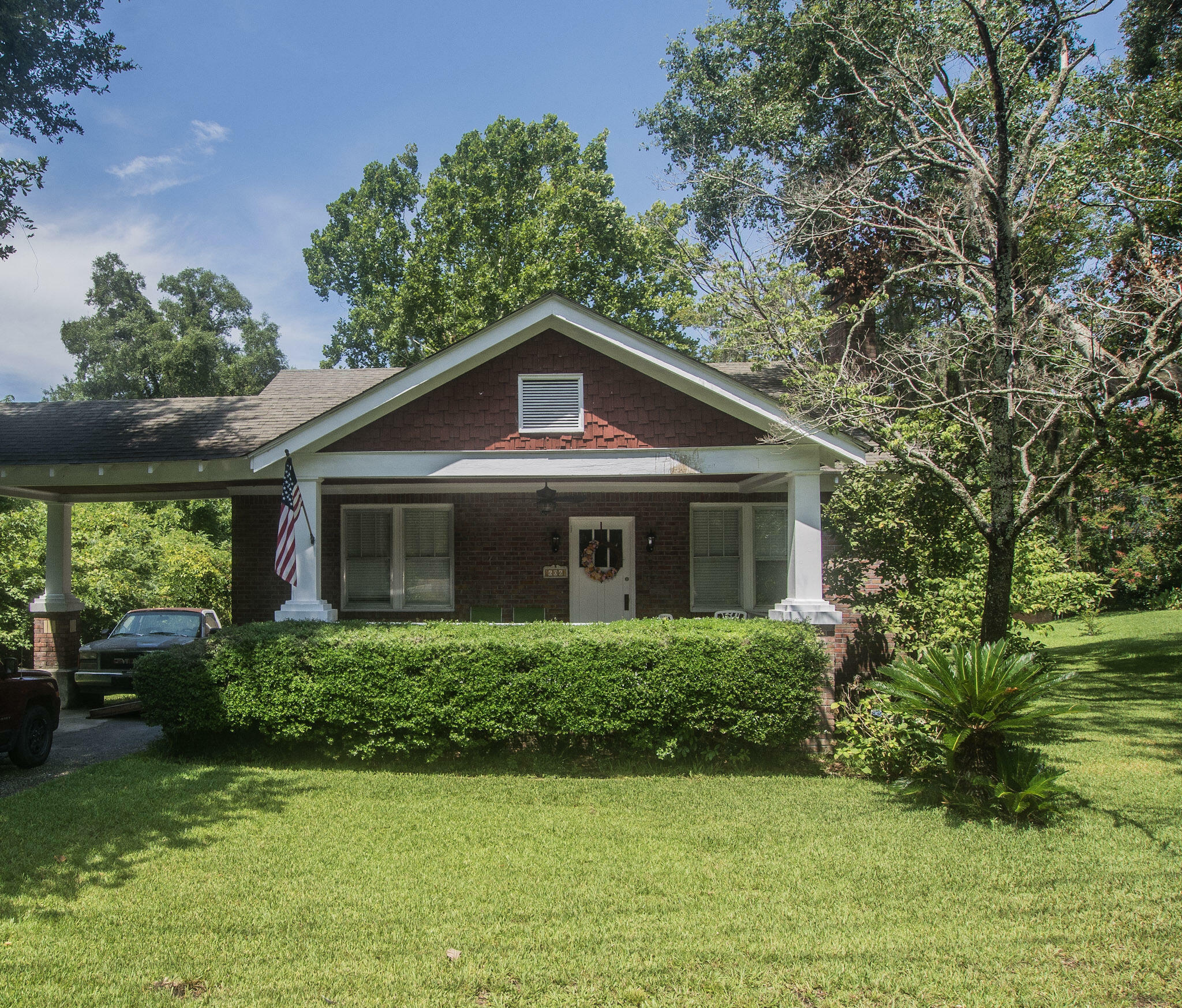 Property Photo:  606 W Carolina Avenue  SC 29483 