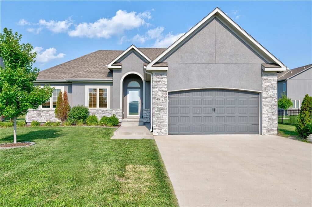 Property Photo:  4812 SW 5th Street  MO 64014 