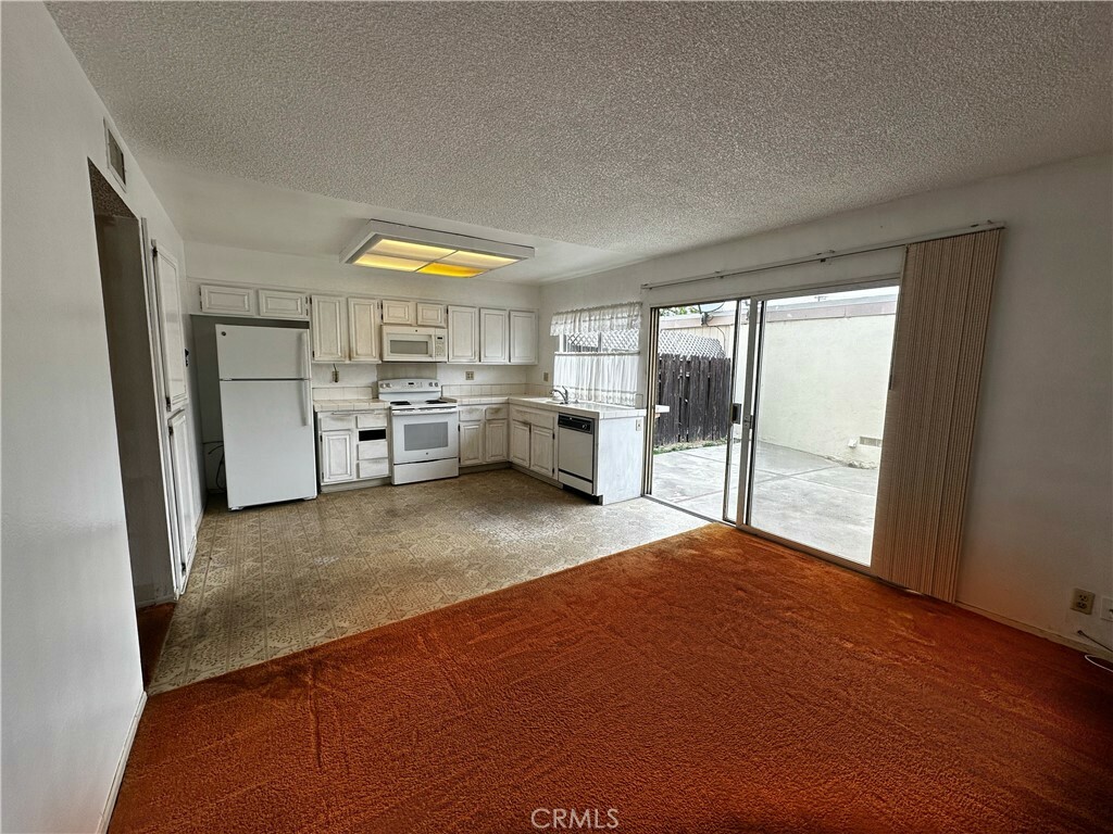 Property Photo:  11866 Amethyst Court  CA 92708 