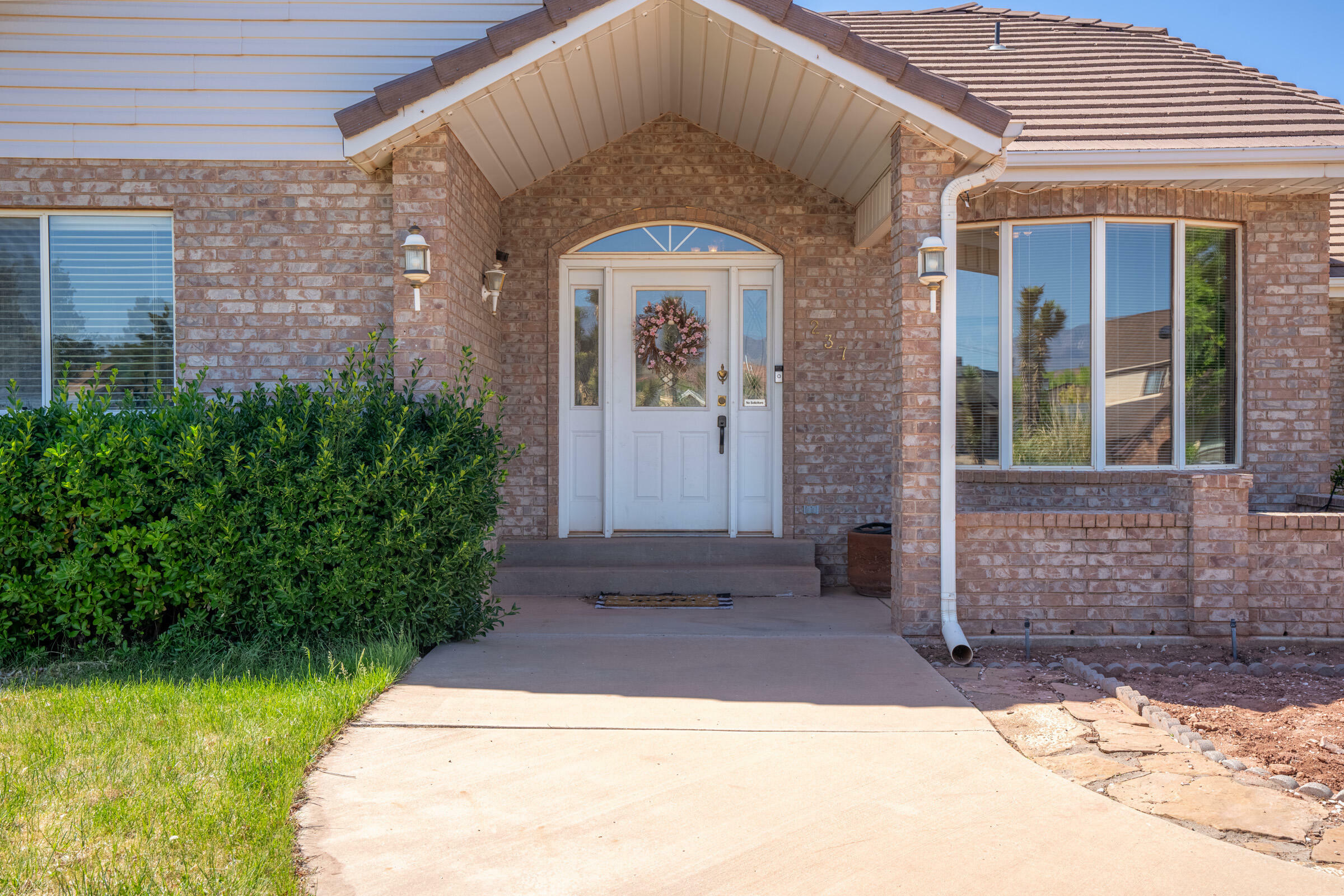 Property Photo:  237 N Cottonmill Cir  UT 84780 