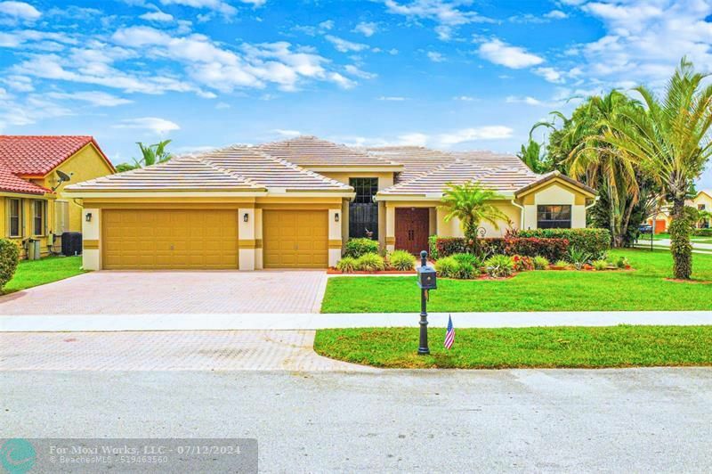 Property Photo:  9760 Ridge Walk Ct  FL 33328 