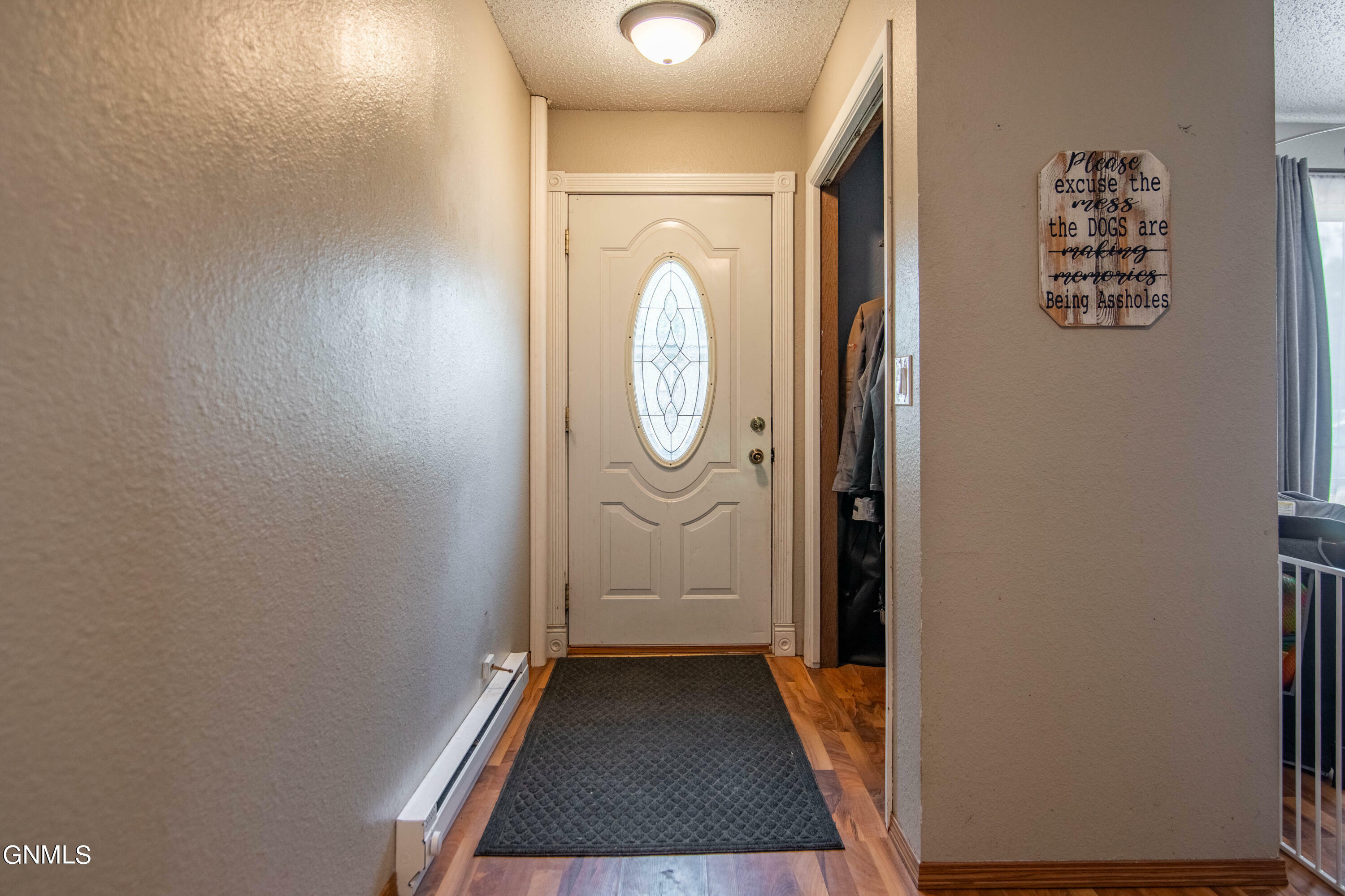 Property Photo:  152 9th Avenue SE 4  ND 58554 