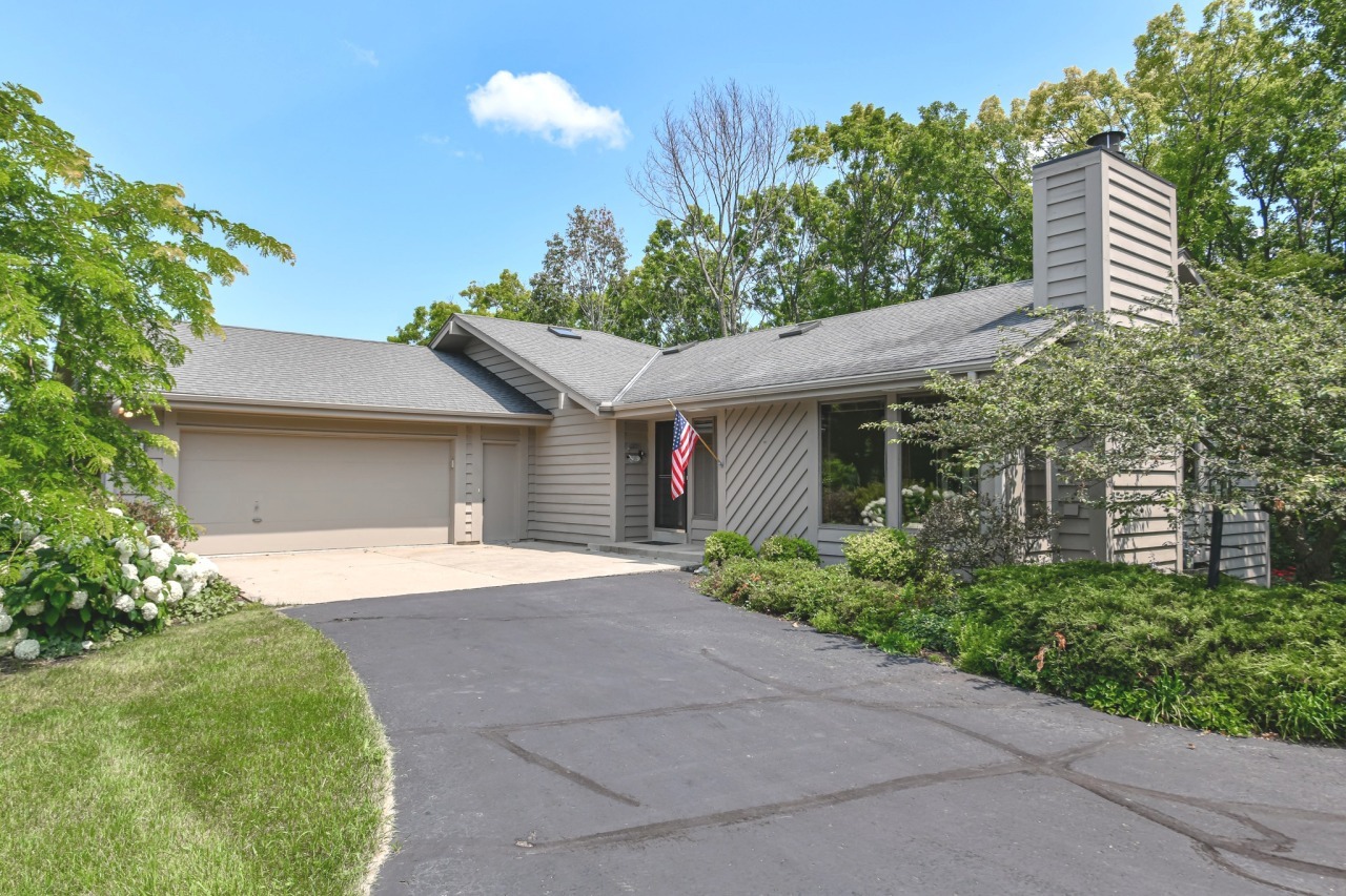Property Photo: W291s2714 Cambrian Rdg WI 53188